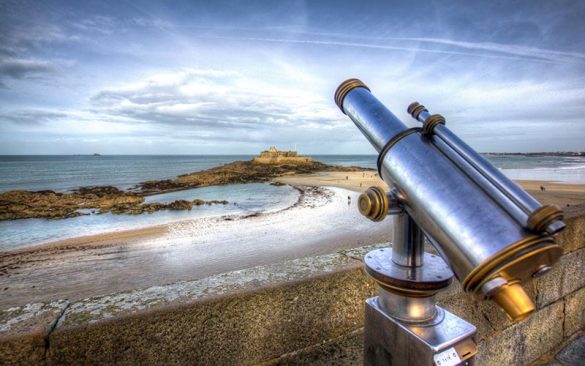 Classe de mer de Saint-Malo au Mont-Saint-Michel | Élément Terre - © Lima Pix-Flickr - depuis les remparts de Saint Malo