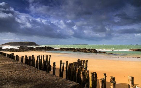 Classe de mer de Saint-Malo au Mont-Saint-Michel | Élément Terre - © François Reiniche-Flickr - Le Rempart de Saint Malo