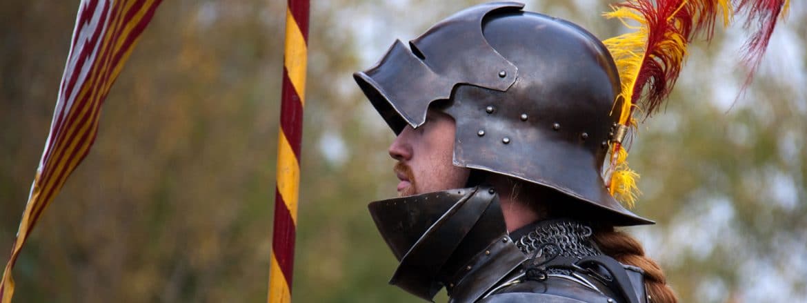chevalier en armure - classe médiévale avec Élément Terre en Auvergne - © Hans Splinter