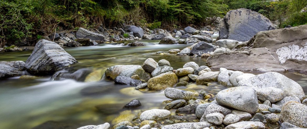 Photographie nature en Auvergne | Élément Terre - © Nelson L.-Flickr - photographier une rivière